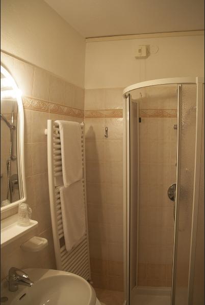 Hotel Venezia Рокка-П'єторе Екстер'єр фото