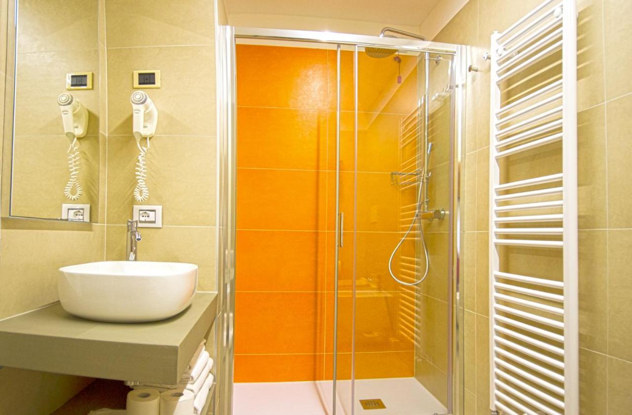 Hotel Venezia Рокка-П'єторе Екстер'єр фото